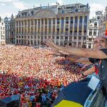 Roberto Martínez signs new deal as coach of Belgium