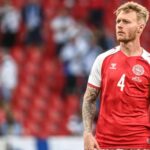 When Christian Eriksen was in trouble, teammate Simon Kjaer became a perfect leader